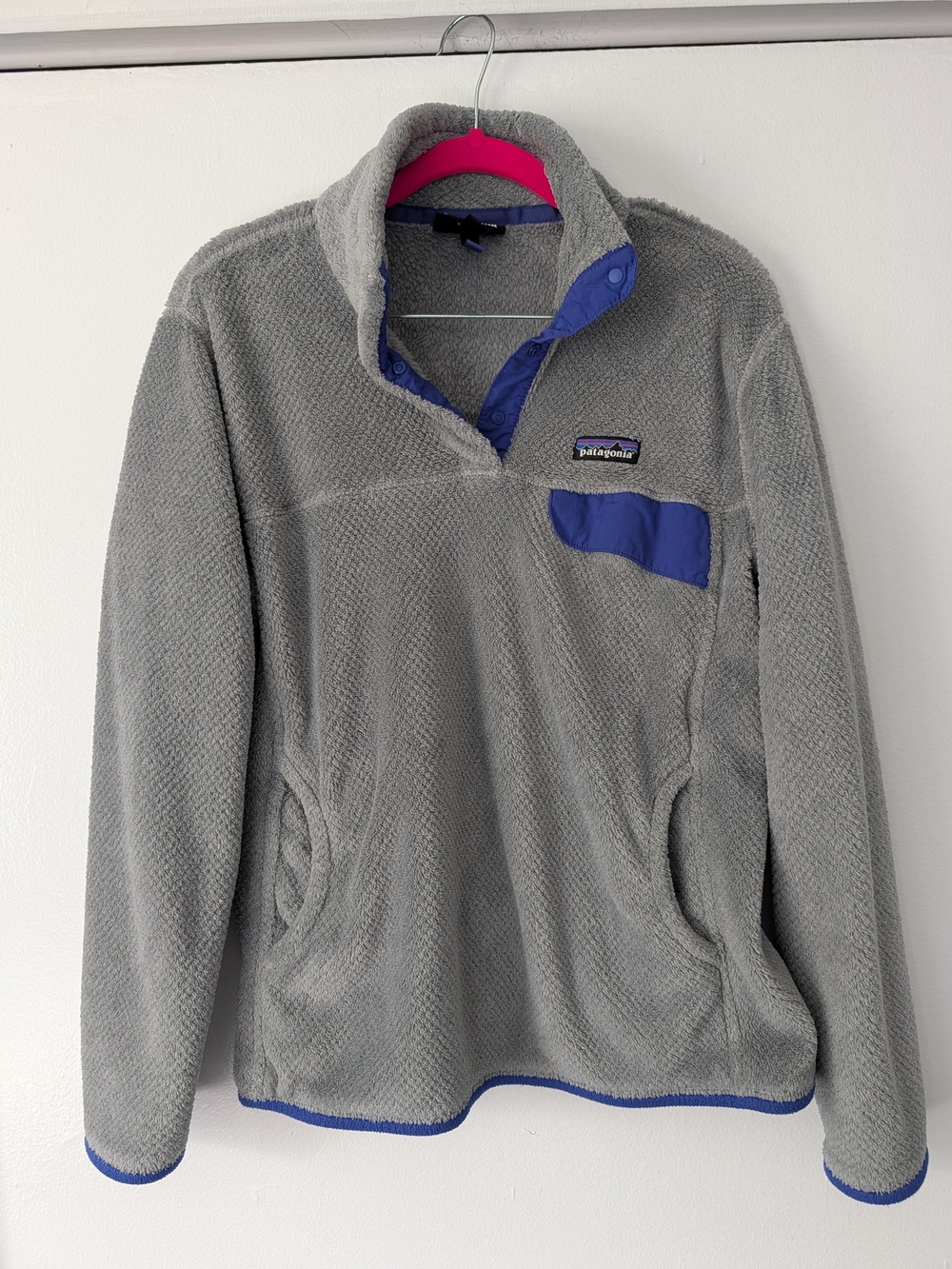 Patagonia Men's Gray Snap-T Fleece Pullover with Blue Trim